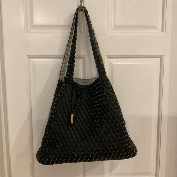 Shiraleah Handbags - Shiraleah large carry all,navy blue